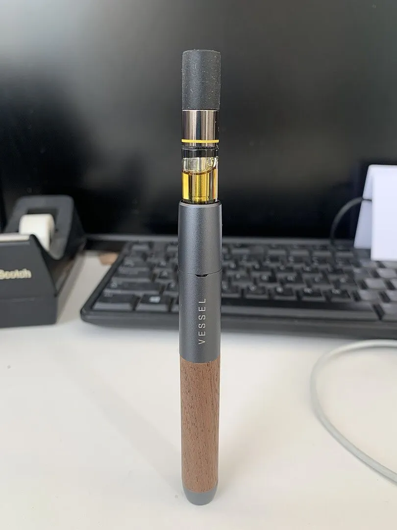 Vessel Craftsman vaporizer slate walnut hout
