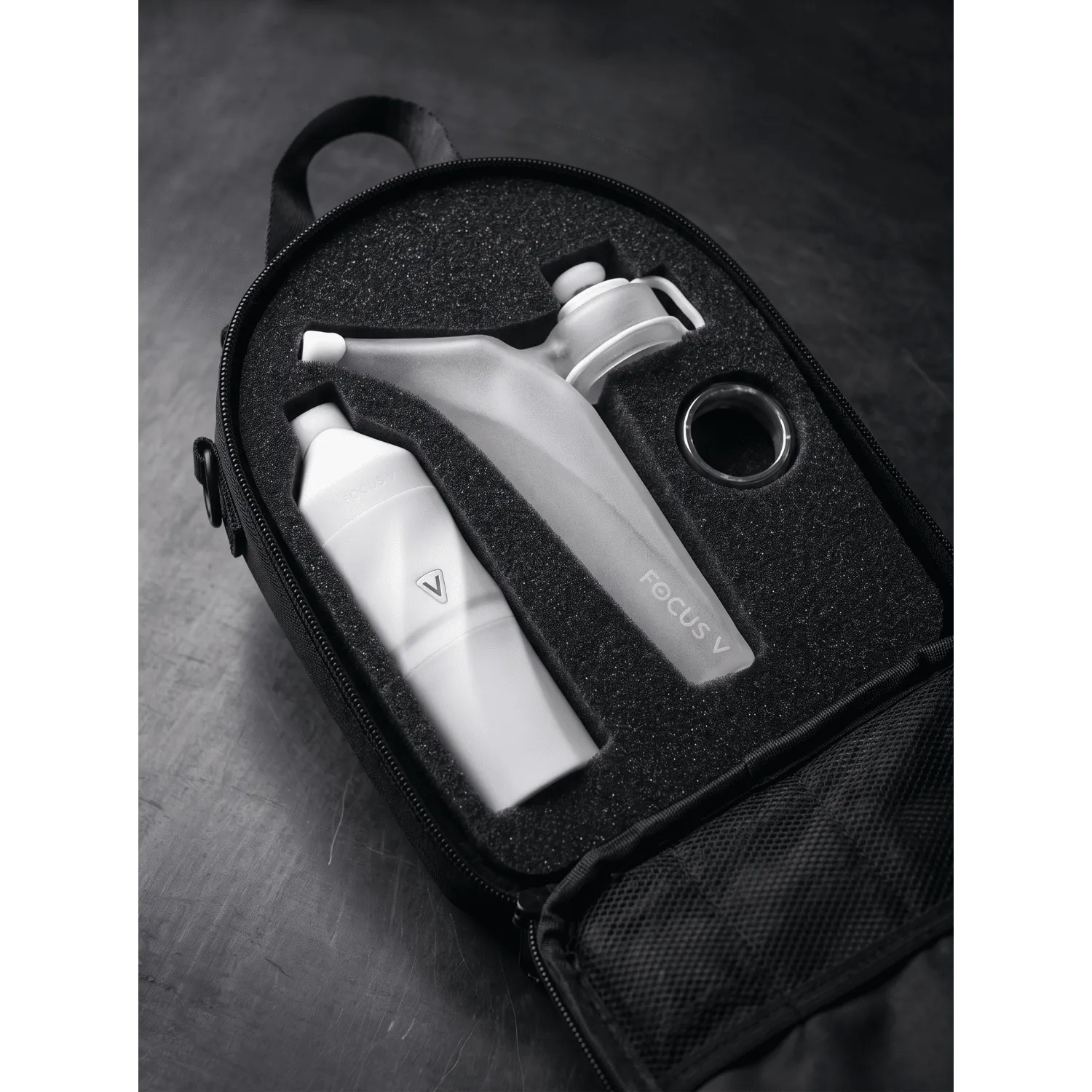 Focus V Aeris Bubbler Kit Frosted vaporizer met bubbler
