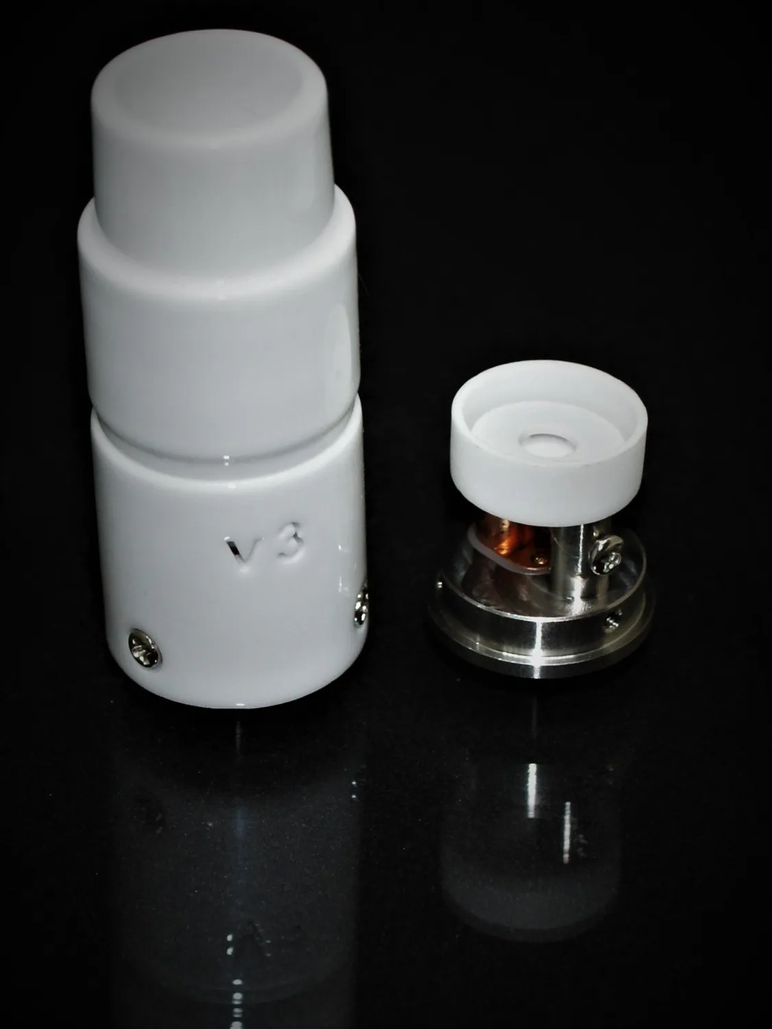 Divine Tribe Divine Crossing V3 donut atomizer keramisch