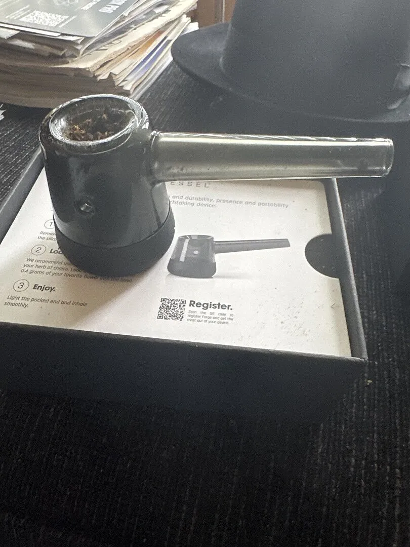 Vessel Forge Black glazen pijp hittebestendig